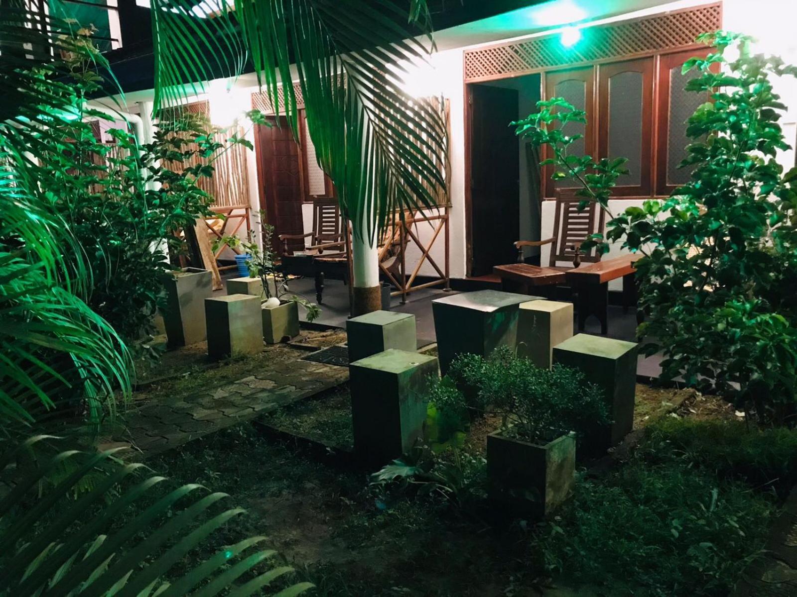 Lion Paradise Surf Beach Matara Zewnętrze zdjęcie